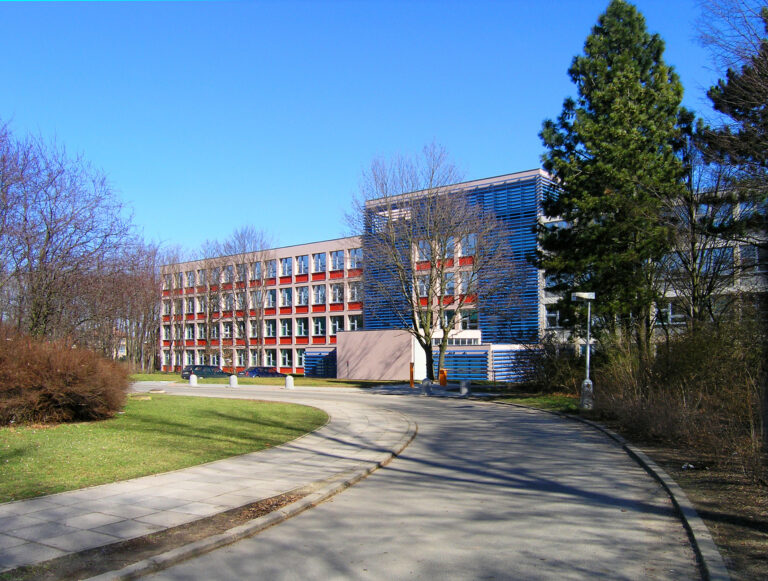 دانشگاه علوم زیستی چک پراگ
