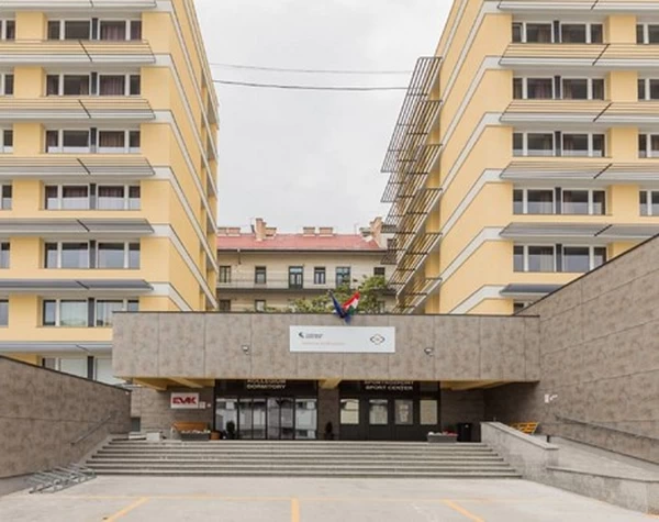 بازسازی در دانشگاه کوروینوس مجارستان