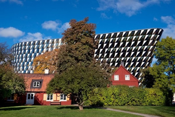 دانشکده‌ها و موسسات مختلف موسسه کارولینسکا سوئد
